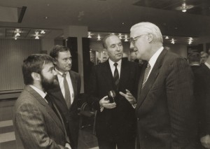 Reinhard Roy, Dr. Horst Köhler, Dr. Gert Vogt, Dr. Gerhart-Stoltenberg in der KfW-Bank, Frankfurt a. M. 1984